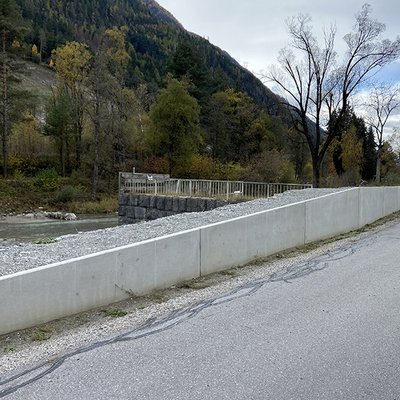 Hochwasserschutz Betonfertigteil von SW Umwelttechnik